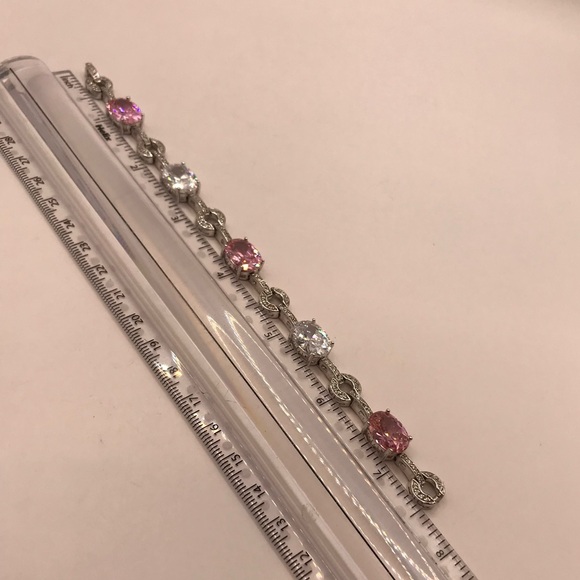 Pretty in Pink All Year Round Bracelet - Picture 8 of 9